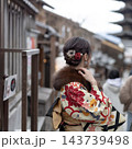 着物を着た女性 143739498