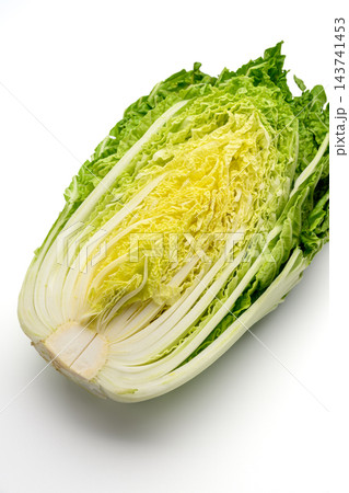 縦に切った白菜の断面 縦に切った白菜の断面 143741453