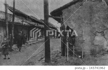 古写真　1923年3月18日　奈良県　水国事件での、全国水平社と大日本国粋会の武力衝突の現場 143741962