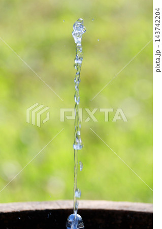 公園の水飲み場 公園の水飲み場 143742204