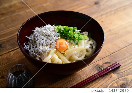 しらす釜玉うどん 143742980