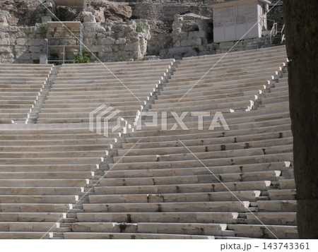 ギリシャ　パルテノン神殿　デュオニソス劇場 143743361