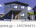 新築住宅外観　玄関アプローチ 143744431