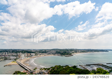 《神奈川県》日本の観光地 真夏の江ノ島海岸を望む(令和8年8月) 《神奈川県》日本の観光地 真夏の江ノ島海岸を望む(令和8年8月) 143746620