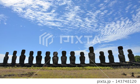 南太平洋 神秘に満ちた絶海の孤島 イースター島 南太平洋 神秘に満ちた絶海の孤島 イースター島 143748120