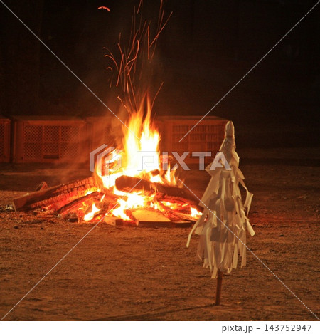 幽玄な世界の賀茂神社で奉納された伝統の堀口の獅子舞(2025.11.15) 143752947