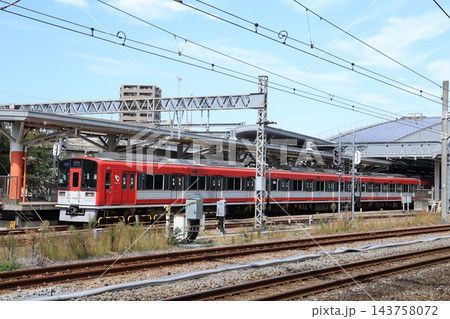 【小田急】1000形(箱根登山線:小田原駅) 【小田急】1000形(箱根登山線:小田原駅) 143758072