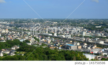 豊橋市岩屋緑地展望台から望む東海道新幹線 豊橋市岩屋緑地展望台から望む東海道新幹線 143758506