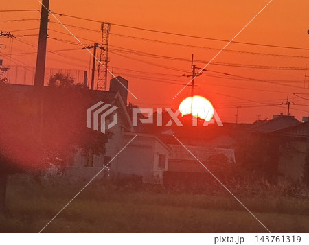東温市からの夕日2026/09/30 東温市からの夕日2026/09/30 143761319