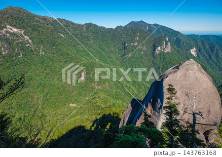 大崩山の坊主岩と木山内岳・桑原山 143763168