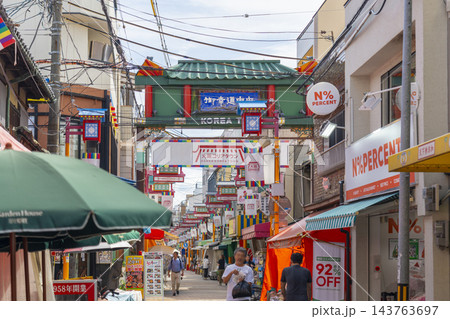 大阪コリアタウン（大阪市生野区桃谷） 143763697