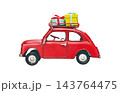 屋根にプレゼントを積んだ赤いヴィンテージのおもちゃの車 143764475