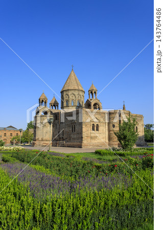 ヴァガルシャパト(エチミアジン)のエチミアジン大聖堂, アルメニア ヴァガルシャパト(エチミアジン)のエチミアジン大聖堂, アルメニア 143764486