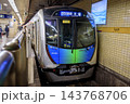 東京メトロ、有楽町駅に停車中の西武鉄道40000系電車 143768706