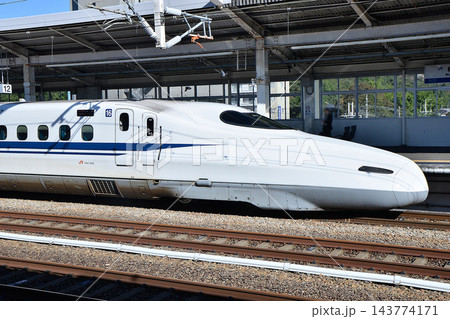 N700系新幹線 山陽新幹線東海道新幹線 N700系新幹線 山陽新幹線東海道新幹線 143774171