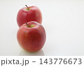 林檎ジョナゴールド2個 143776673