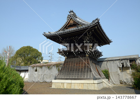 本願寺山科別院　鐘楼　京都市山科区東野狐藪町 143778667