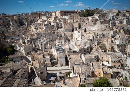 イタリア、マテーラの街並み 143778851