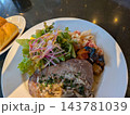 鶏肉とサラダのランチセット 143781039