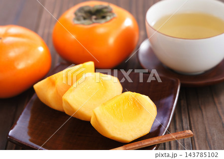美味しそうな柿 美味しそうな柿 143785102