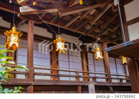 上賀茂神社 御祭神の賀茂別雷大神のご利益：厄除け,方除け,受難除け,開運,必勝 143788842