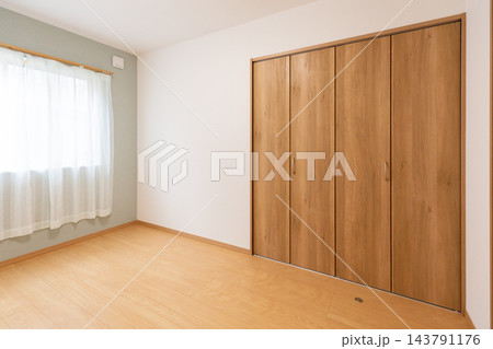 新築住宅の新しい部屋 143791176
