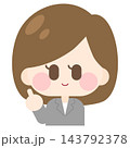 スーツを着たボブヘアの女子（指を指す） 143792378