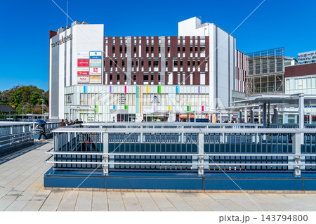 【神奈川県】JR戸塚駅前にあるトツカーナモール 143794800