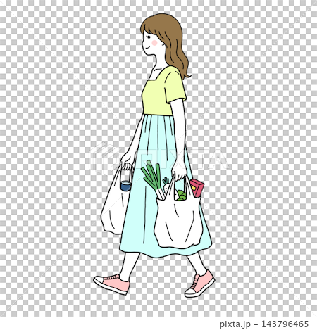 買い物帰りの女性 143796465