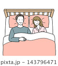 眠っている夫婦 143796471