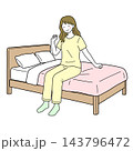 目覚める女性 143796472