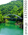 【神奈川県】緑に囲まれたダム湖 143799060