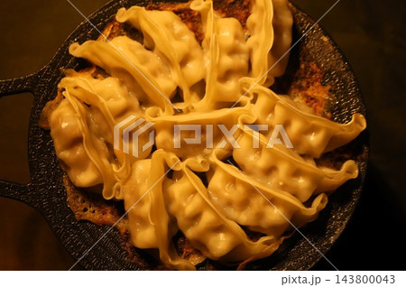 マルチグリドルで焼き餃子 143800043