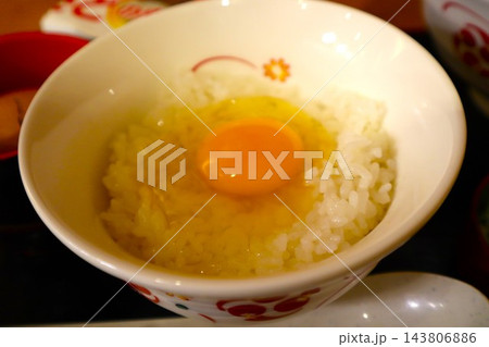 朝定番の卵かけご飯 朝定番の卵かけご飯 143806886