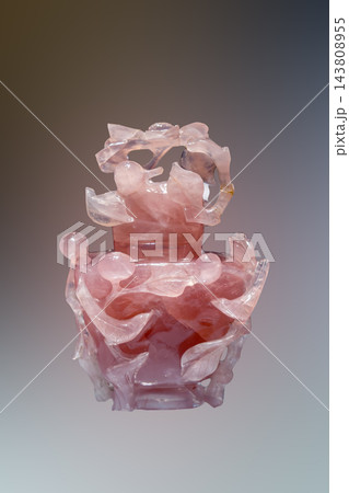 Qing Dynasty Rose Quartz Covered Vase with Flower and Bird Carving, China Zhenjiang Museum Collection, Former Qing Palace Collection Qing Dynasty Rose Quartz Covered Vase with Flower and Bird Carving, China Zhenjiang Museum Collection, Former Qing Palace Collection 143808955