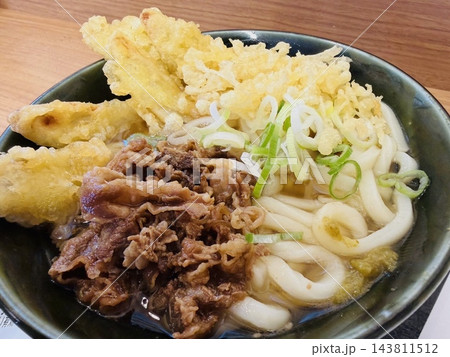 肉ごぼう天うどん 肉ごぼう天うどん 143811512
