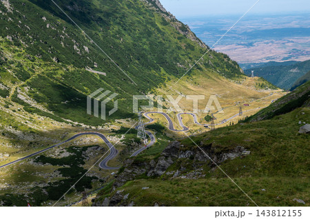 Scenic Mountain Valley View In Transfagarasan Fagaras Mountains Romania 143812155