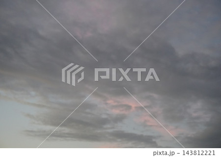 雲の多い空 雲の多い空 143812221