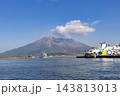 鹿児島港 桜島フェリーターミナルから桜島に向かうフェリー 143813013