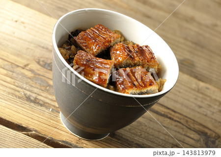 鰻丼の単品撮影 143813979