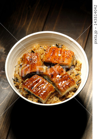鰻丼の単品撮影 鰻丼の単品撮影 143814042