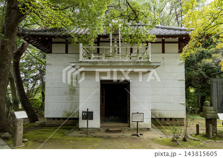中野区立哲学堂公園 「絶対城」の外観 東京都中野区松が丘1丁目 中野区立哲学堂公園 「絶対城」の外観 東京都中野区松が丘1丁目 143815605