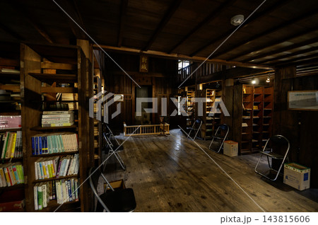 中野区立哲学堂公園 「絶対城」の1階室内風景 東京都中野区松が丘1丁目 中野区立哲学堂公園 「絶対城」の1階室内風景 東京都中野区松が丘1丁目 143815606