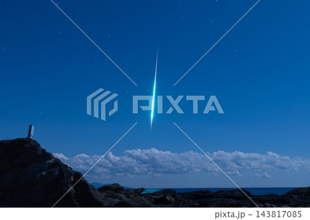 海から見た大型の流星 海から見た大型の流星 143817085
