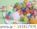 カラフルなお菓子の金平糖 143817976