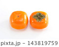 新鮮な柿 143819759