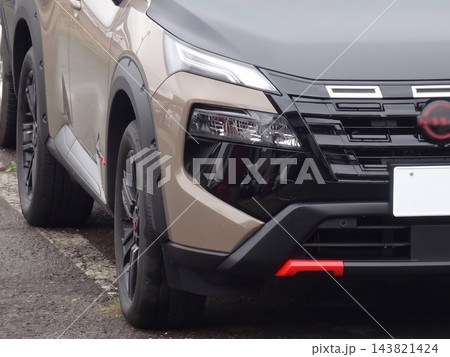自動車イメージ　日産エクストレイル ロッククリークのフロントマスク 143821424