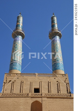 イラン、ヤズド、金曜日のモスク、ジャーメ・モスク、イランで最も高いミナレット 143821916