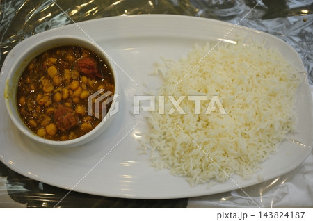 イラン、ヤズド、ひよこ豆の煮込み、郷土料理 イラン、ヤズド、ひよこ豆の煮込み、郷土料理 143824187
