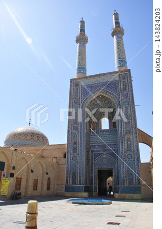 イラン、ヤズド、金曜日のモスク、ジャーメ・モスク、イランで最も高いミナレット イラン、ヤズド、金曜日のモスク、ジャーメ・モスク、イランで最も高いミナレット 143824203